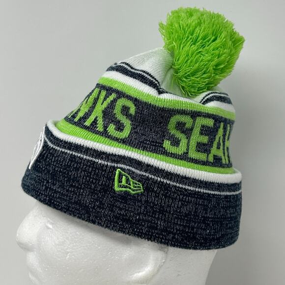 Seattle Seahawks Cuffed Pom Pom Beanie Toque Winter Hat NFL New Era Green - Picture 6 of 9